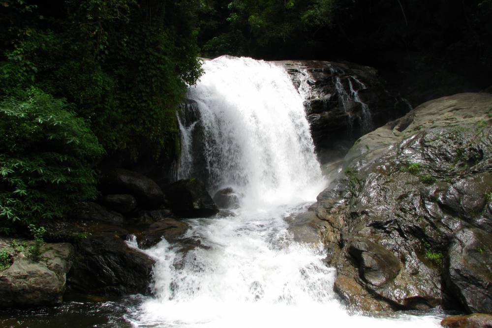 Lakkom Water Falls (3).jpg